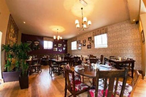 фото отеля The Dog and Doublet Inn Sandon