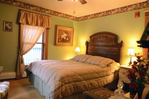 фото отеля Elk Mountain Resort Hotel Montrose