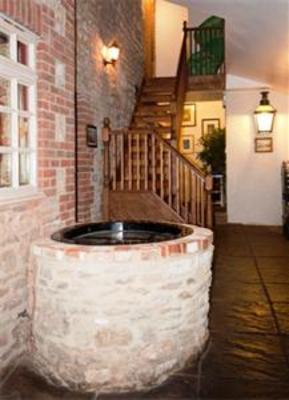 фото отеля The Cross Keys Inn Frome