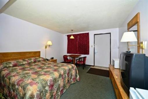 фото отеля Canadas Best Value Inn Kitchener