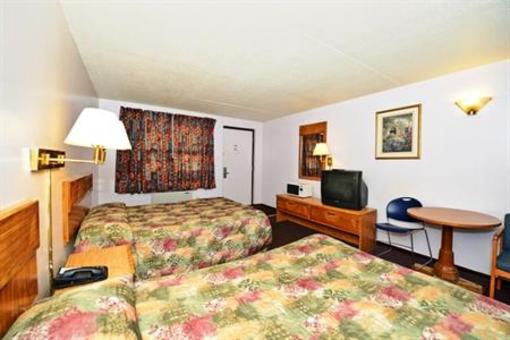 фото отеля Canadas Best Value Inn Kitchener