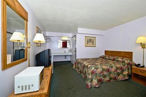 фото отеля Canadas Best Value Inn Kitchener