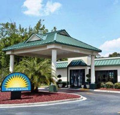 фото отеля Days Inn Savannah Richmond Hill