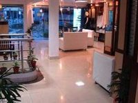 Hotel Ganesha Inn