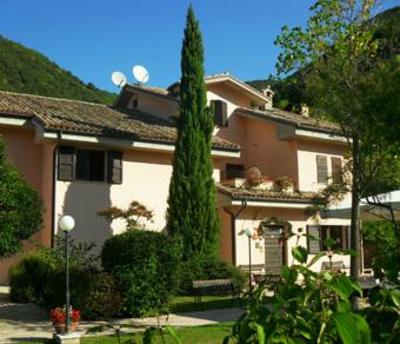 фото отеля Locanda Salimbeni Hotel San Severino Marche