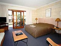 Loch Ard Motor Inn