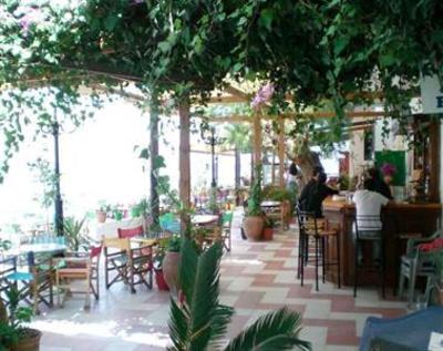 фото отеля Oasis Hotel Loutro