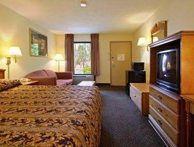 фото отеля Super 8 Oxford Alabama