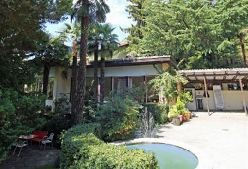 фото отеля Youth Hostel Lugano-Savosa TI