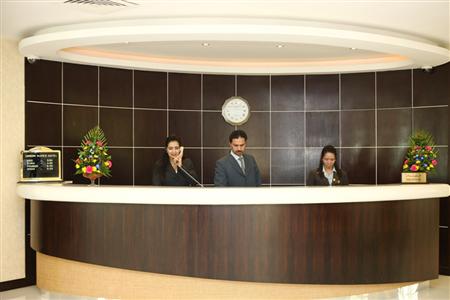 фото отеля London Suites Hotel