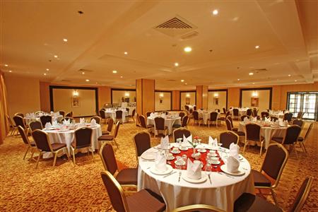 фото отеля London Suites Hotel