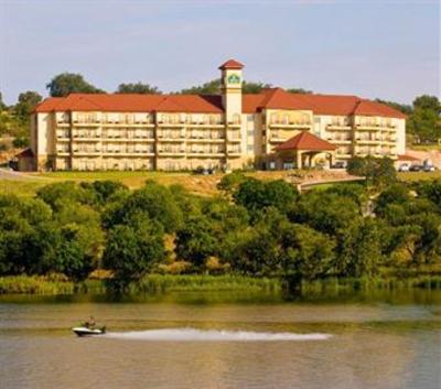 фото отеля La Quinta Inn & Suites Marble Falls