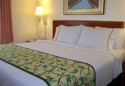 фото отеля Fairfield Inn & Suites Hopkinsville