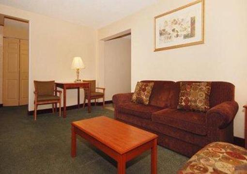 фото отеля Quality Suites Downtown