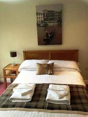 фото отеля Tewitfield Marina Self Catering Accommodation Carnforth
