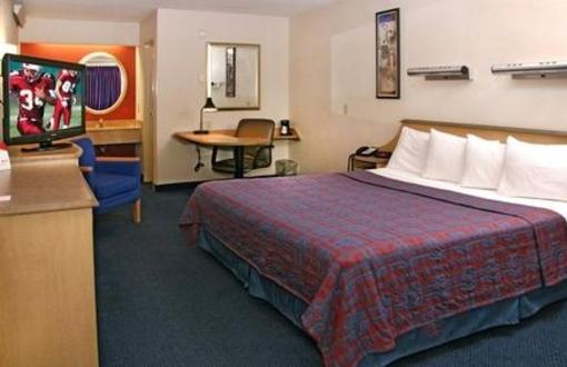 фото отеля Red Roof Inn - Southpoint