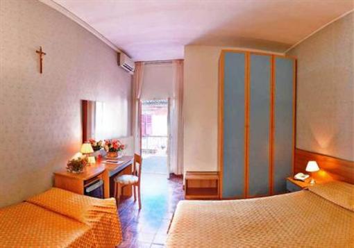 фото отеля Hotel Loreto