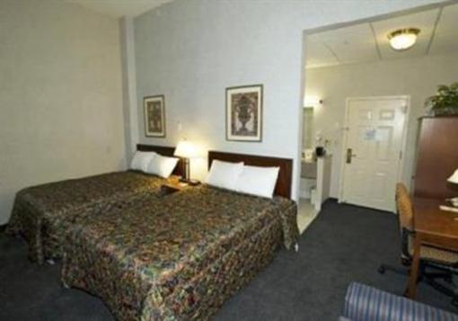 фото отеля Quality Inn at Raritan Center
