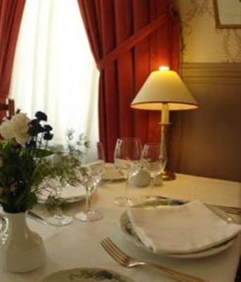 фото отеля Hotel De La Banniere De France Laon
