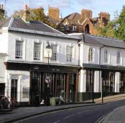 фото отеля Old Etonian Hotel Harrow London