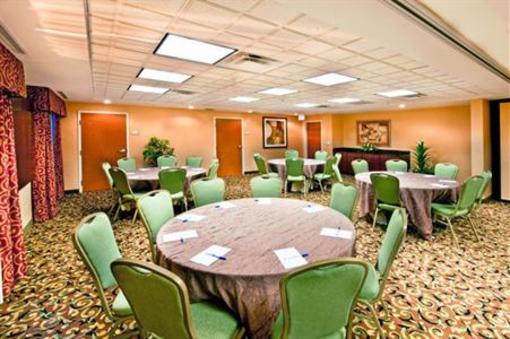 фото отеля Holiday Inn Express Hotel & Suites I-10 East