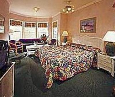 фото отеля Glenmore Plaza Hotel