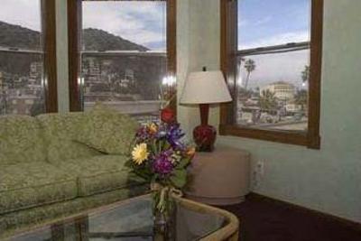 фото отеля Glenmore Plaza Hotel