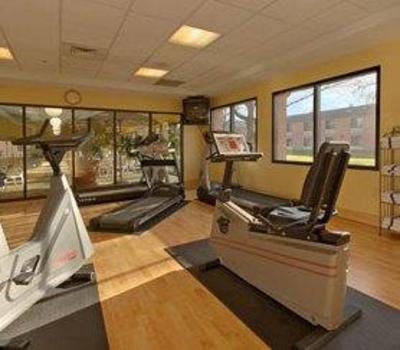 фото отеля Howard Johnson Madison