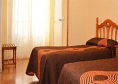 фото отеля Hostal Lauria