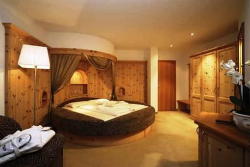 фото отеля Hotel Cristallo Badia