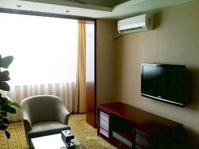 фото отеля Civil Aviation Holiday Inn Dalian
