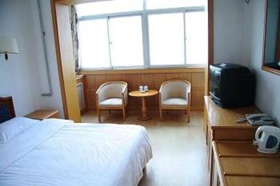 фото отеля Civil Aviation Holiday Inn Dalian