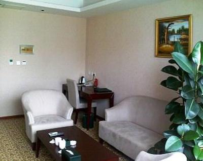 фото отеля Civil Aviation Holiday Inn Dalian