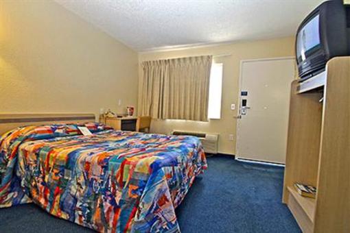 фото отеля Motel 6 Bakersfield Convention Center