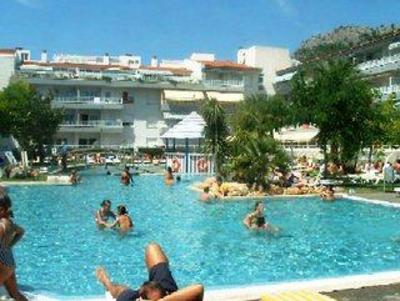 фото отеля Apartamentos Illa Mar d'Or Torroella de Montgri