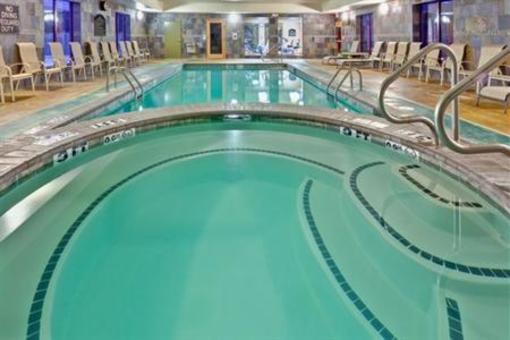 фото отеля Holiday Inn Express & Suites Clinton Mississippi