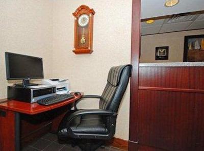 фото отеля Comfort Inn Erie