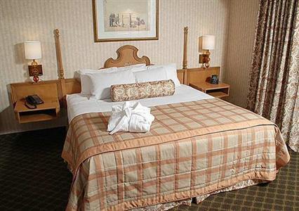 фото отеля Embassy Suites Hotel St. Paul - Downtown