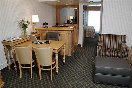 фото отеля Embassy Suites Hotel St. Paul - Downtown