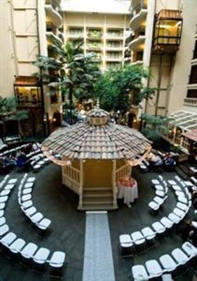 фото отеля Embassy Suites Hotel St. Paul - Downtown