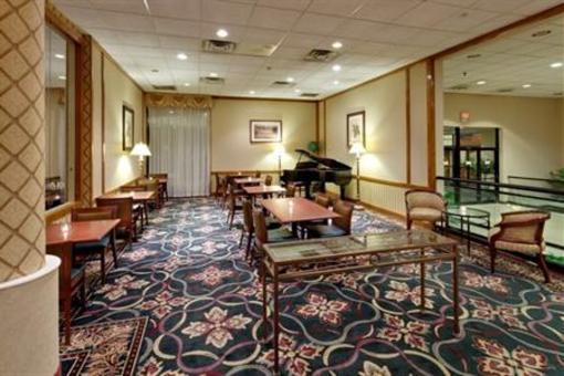 фото отеля Crowne Plaza Hotel Hartford - Cromwell