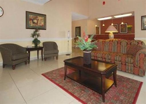 фото отеля Comfort Suites - Columbus Keim Circle
