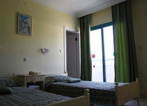 фото отеля Manolya Apartments