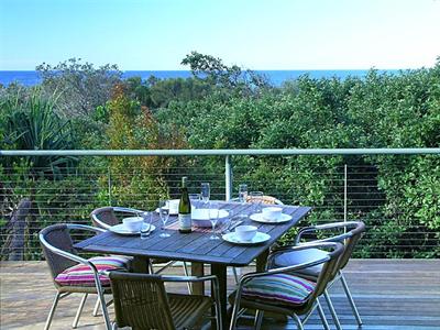 фото отеля The Retreat Beach Houses Noosa