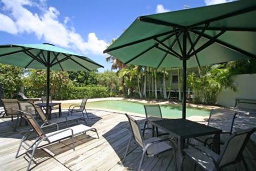 фото отеля The Retreat Beach Houses Noosa