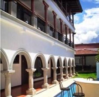 фото отеля Hotel Colonial San Jose