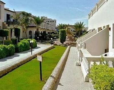 фото отеля Waves Beach Resort Hurghada