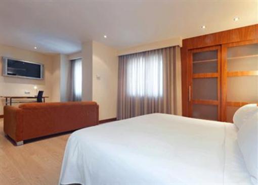 фото отеля Tryp Azafata