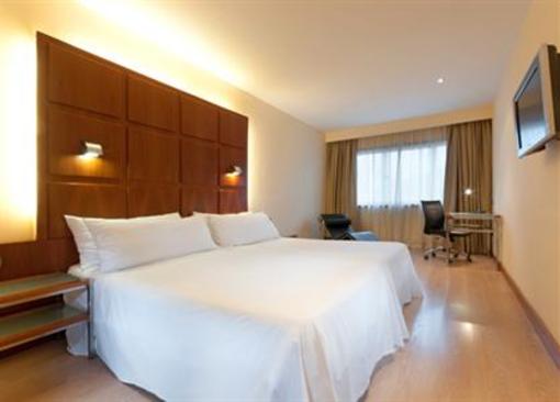 фото отеля Tryp Azafata