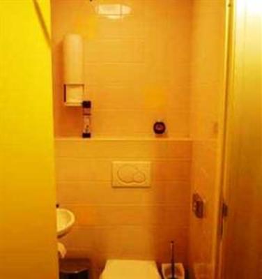 фото отеля International Budget Hostel